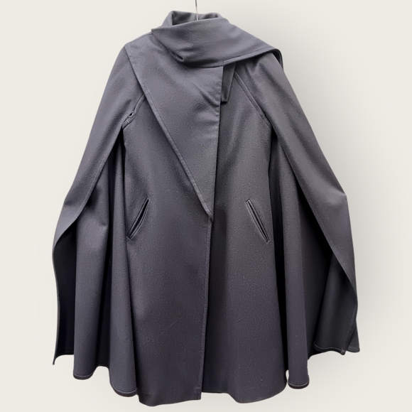 Gemini Jackets & Blazers - Elegant 1960s Purple Mauve Cape Coat by Gemini - 100% Wool - M